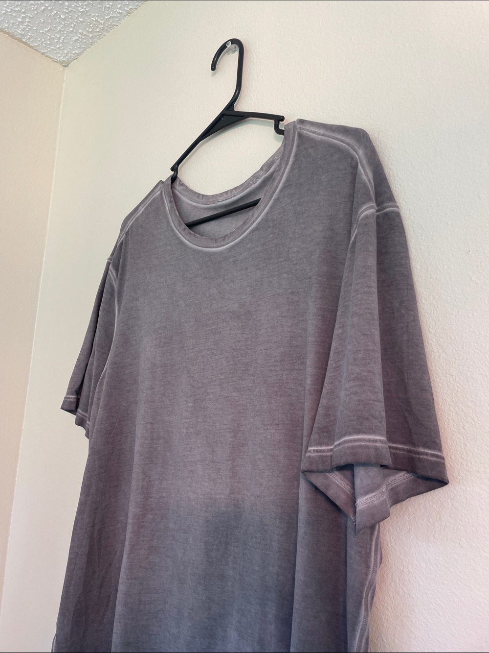 Lululemon 5 year basic tee - Picture 3 of 8